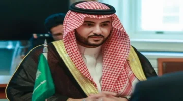 وزير الدفاع يحذر المواطنين من تهديدات الصواريخ والطائرات المسيرة في المملكة